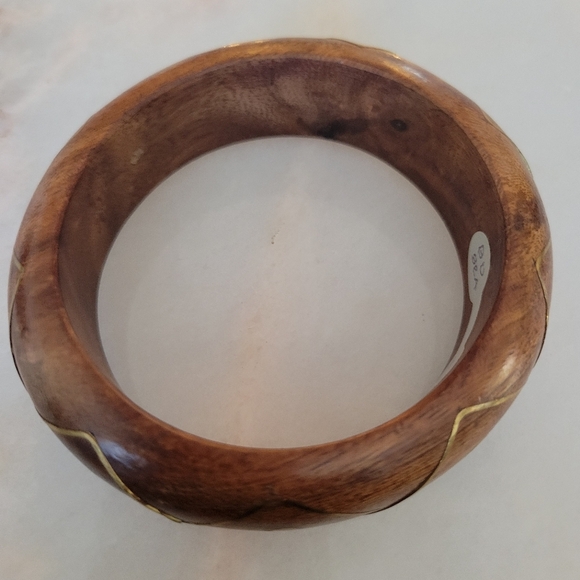Boho Wood bangle with brass inlay NWOT - Picture 2 of 3